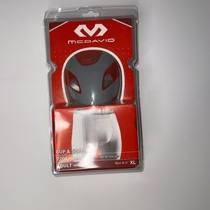 New With Tags McDavid Support Compression Shorts Size Extra Large with Cup